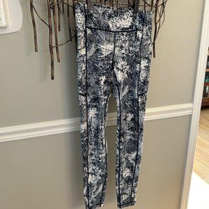 Blue and White Leggings, Yoga, Lululemon